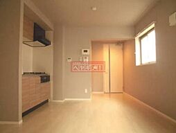 カーサ鈴 202 2階1LDKのリビング/ダイニング