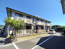 ユトリロ大岩 103 ｜ 愛知県豊橋市大岩町字北山10-11（賃貸アパート1LDK・1階・41.74㎡） その1