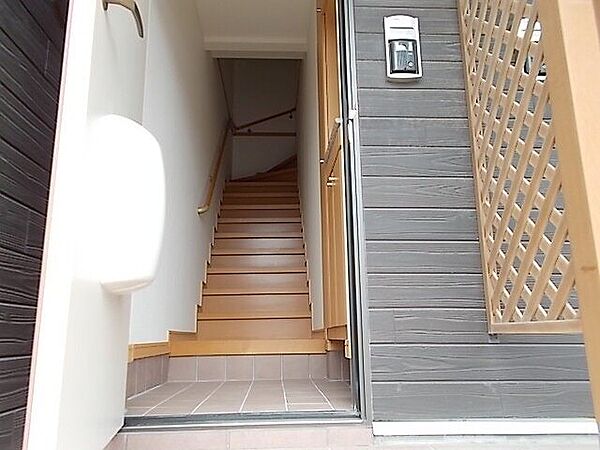 apartment 茨城県潮来市日の出８丁目14番地10
日の出の賃貸情報を見る
物件地図