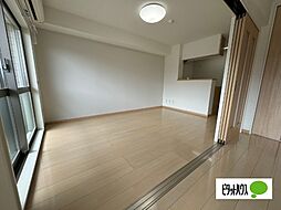 アウル横瀬 302 3階1LDKのリビング/ダイニング