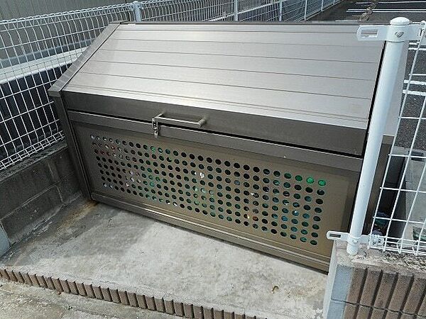 apartment 茨城県潮来市日の出７丁目9番地20
日の出の賃貸情報を見る
物件地図