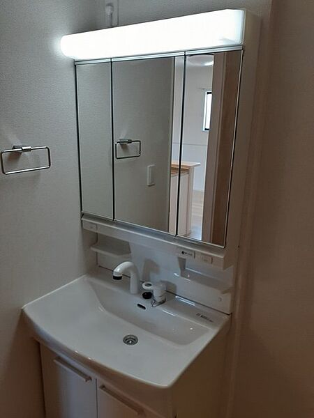 apartment 茨城県鹿嶋市平井東３丁目東3丁目5-1
平井東の賃貸情報を見る
物件地図