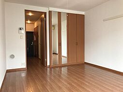 チェリー・ブロッサム 2階1Kのリビング/ダイニング