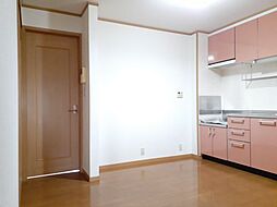 アルカンシエルIII 102 1階2DKのリビング/ダイニング