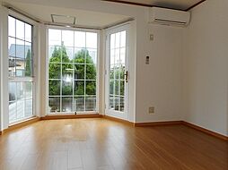 サンヴェールI 102 1階2DKのリビング/ダイニング