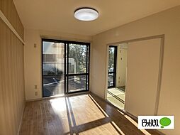 グランドソレーユII 101 1階2DKのリビング/ダイニング