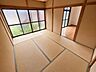 和室：※空室をイメージしCG加工したものです。画像は実際の室内写真と間取り図から再現した「室内イメージ」で実際とは多少異なります。