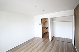 広島電鉄8系統 舟入川口町駅 徒歩12分の賃貸アパート 1階1Kのリビング/ダイニング