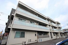 広島県広島市南区東青崎町（賃貸マンション2LDK・3階・61.75㎡） その1