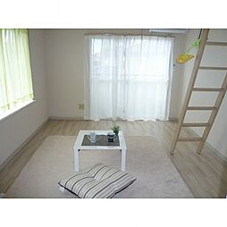 レオパレス広瀬町 2階1Kのリビング/ダイニング