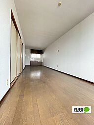 シャールス園部 302 3階1LDKのリビング/ダイニング