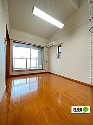 ペシュール西小二里 205 2階1LDKのリビング/ダイニング