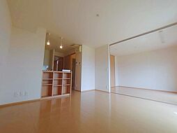 シンフォニーVII 101 1階2LDKのリビング/ダイニング