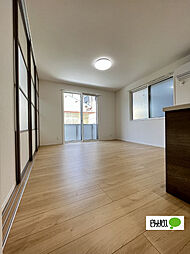 La maison Chico Rich（ラ メゾン チコ 202 2階1LDKのリビング/ダイニング