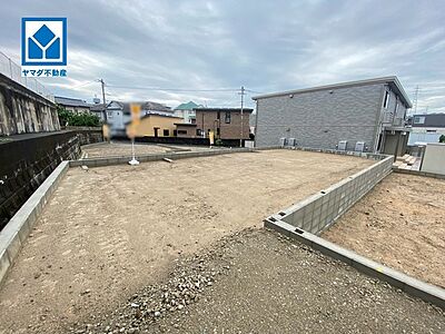 外観:1号棟。大利小学校まで徒歩約4分(約260m)。お気に入りの家具とインテリアでステキな部屋を作りましょう。 外観:1号棟。大利小学校まで徒歩約4分(約260m)。お気に入りの家具とインテリアでステキな部屋を作りましょう。