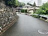 外観：前面道路含む現地写真