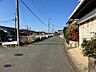 外観：前面道路含む現地写真