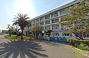 明石市立衣川中学校 1085m