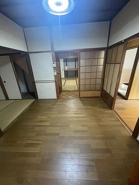 洋室を拡大表示