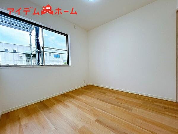 洋室を拡大表示