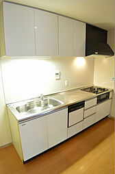 グリーンヒル下鴨本通 202 2階3LDKのリビング/ダイニング