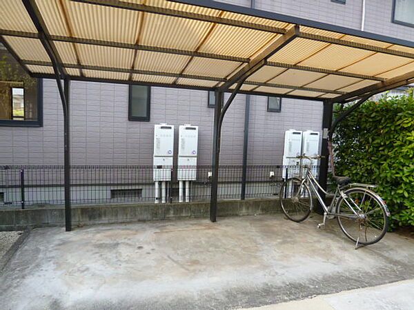 画像26:自転車置き場