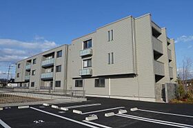 HIRA　TERRACE  ｜ 岡山県倉敷市平田（賃貸マンション2LDK・3階・66.75㎡） その1