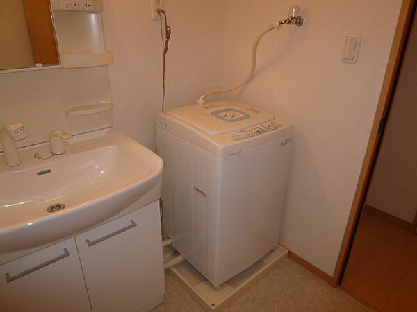 画像18:洗濯機置き場（洗濯機はつきません）