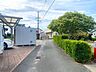 外観：前面道路含む現地写真