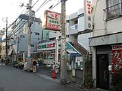 文化堂（戸越銀座商店街） 416m