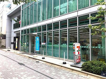 セブンイレブン六本木7丁目店 徒歩2分。 130m