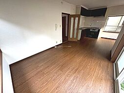 坂口新朝倉借家　6号 4LDKのリビング/ダイニング