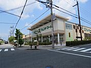 フレンドマート栗東店（636m）