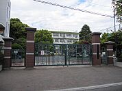 常盤小学校（827m）