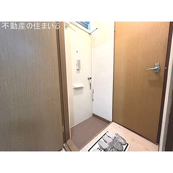 画像9:玄関