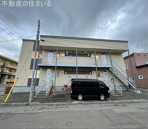 ディーセント川沿_外観_1