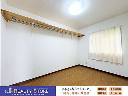 自然光が差し込む明るいお部屋♪自分だけの空間でゆったりくつろぐリラックスタイム♪