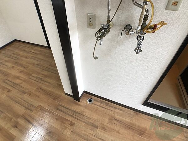 画像24:洗濯機はこちらの専用スペースに置けます！