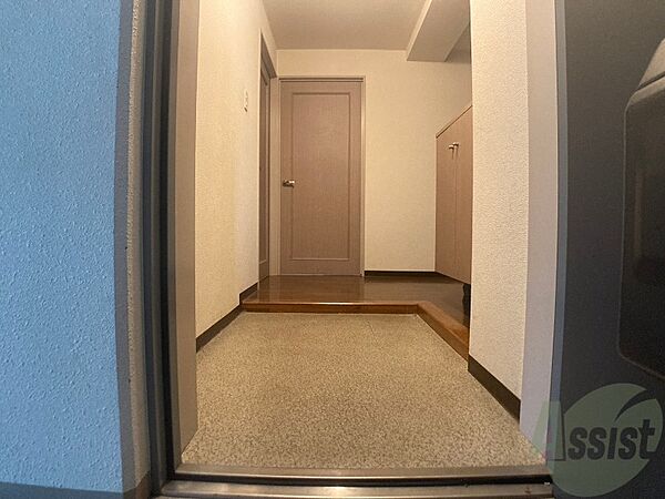 画像12:玄関からの様子を撮影してみました。動線になります。