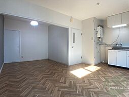 バウハウス8 3階2DKのリビング/ダイニング