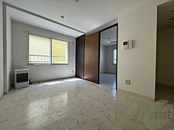 ブランノワール東区役所 1階1LDKのリビング/ダイニング