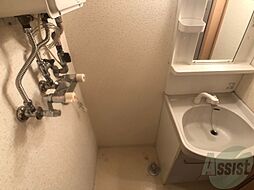 洗濯機はこちらの専用スペースに置けます！