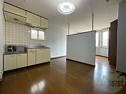 アルファルーセント 3階1DKのリビング/ダイニング