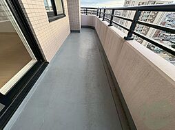 バルコニーが付いていますので一息ついてみてはいかがですか。