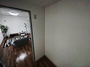 こちらに冷蔵庫を置けます。調理時の動線もばっちり効率的。