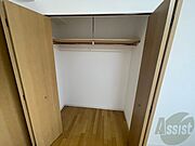 寝室の収納です。部屋がすっきり片付きます。
