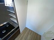 こちらに冷蔵庫を置けます。調理時の動線もばっちり効率的。