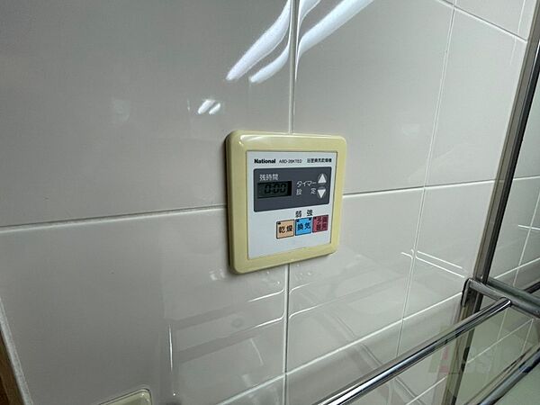 画像21:浴室乾燥機です。これで湿気の多い時期の洗濯物もすぐに乾きます