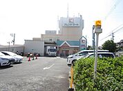 フレンドマート　高槻美しが丘店 徒歩22分。 1700m