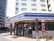 ローソン江坂駅前店 徒歩2分。 160m